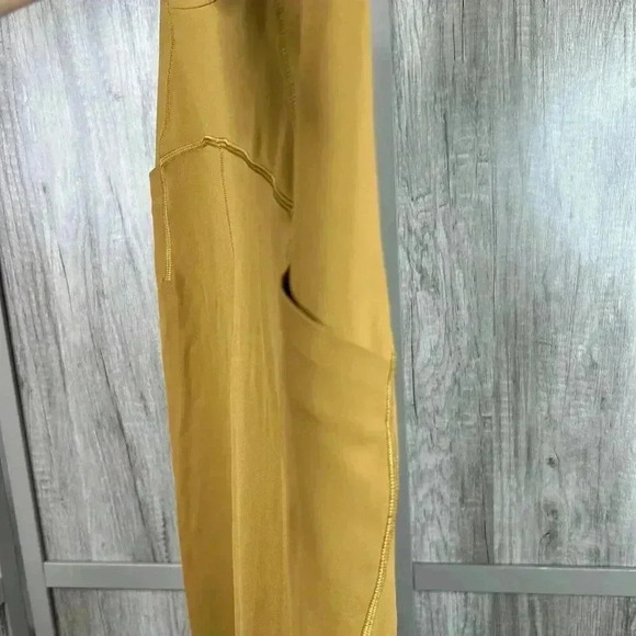 Lululemon Leggings Fast Free 6 Mustard Color High Rise Reflective Dots Sz 6 - Picture 4 of 12